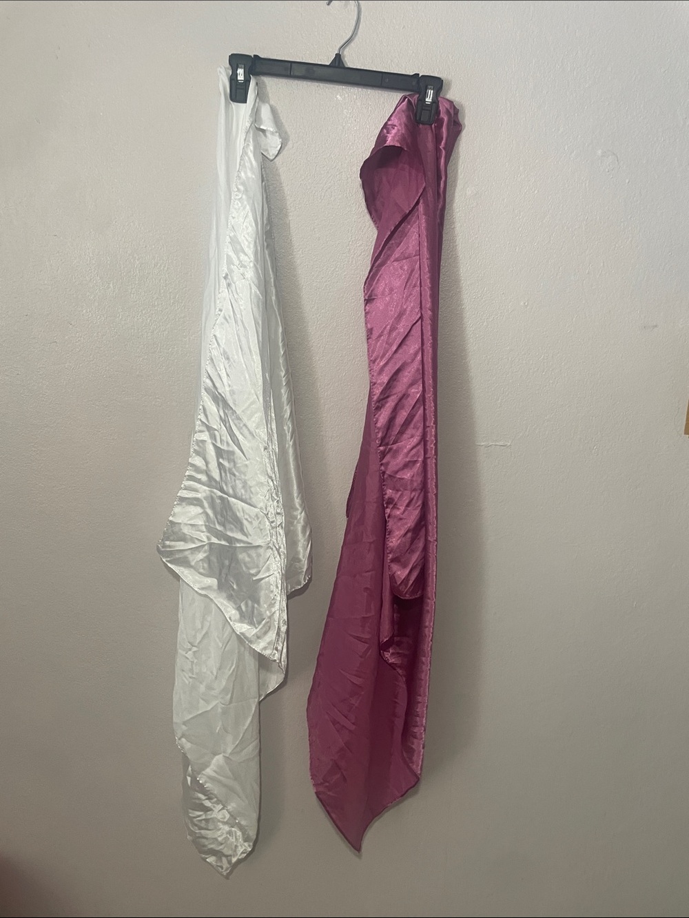 Lot of 6  cloth handkerchiefs for blouses